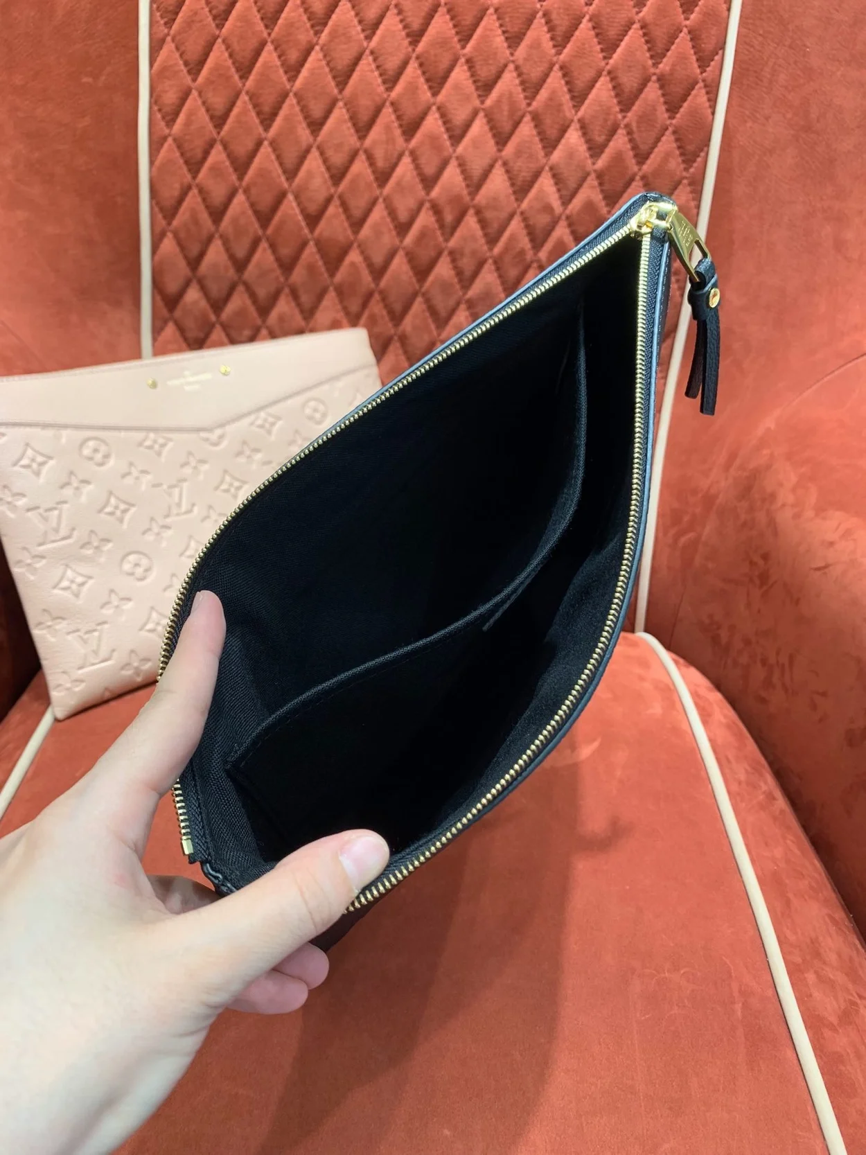 루이비통 데일리 파우치 모노그램 앙프렝뜨 M62937