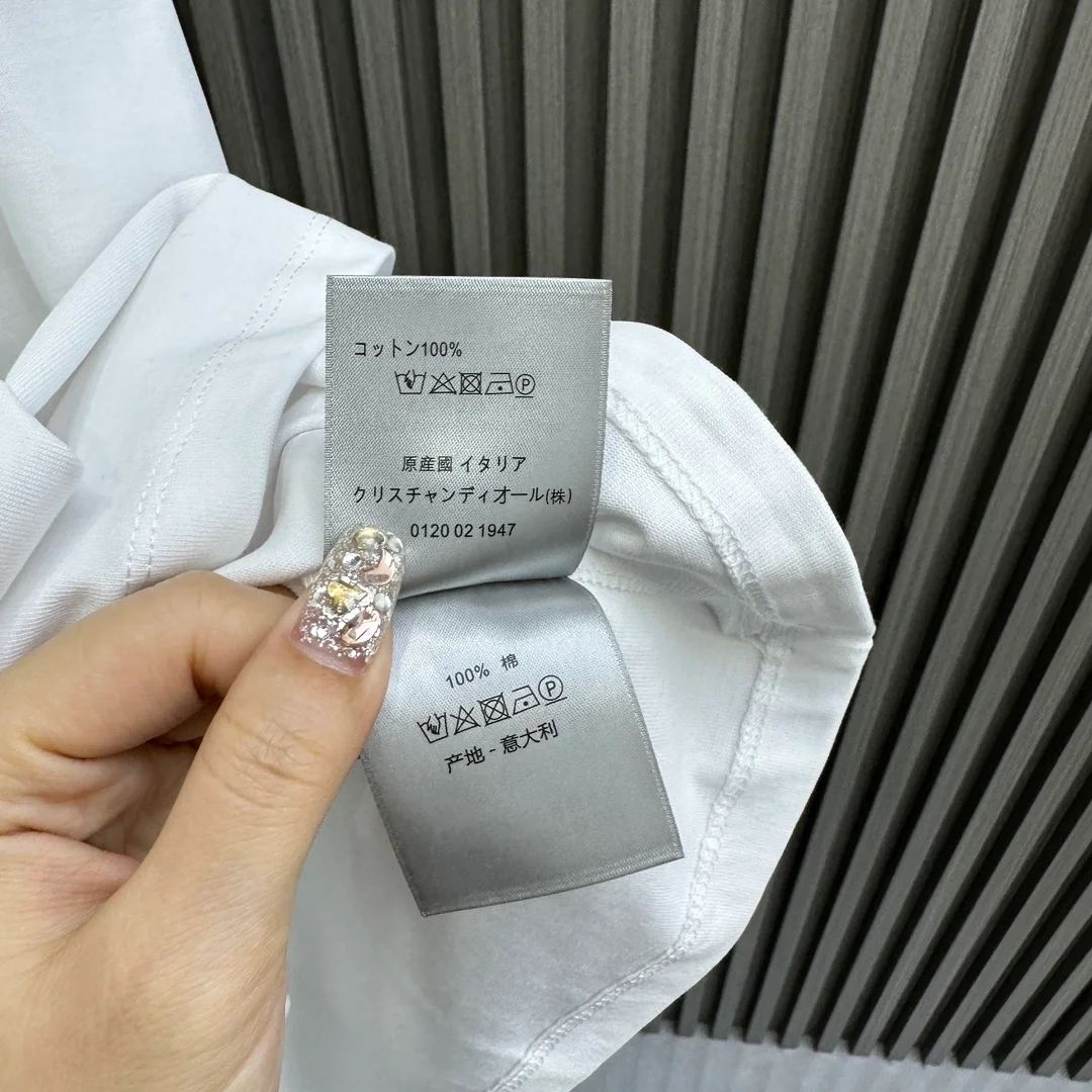 디올 릴렉스 핏 오가닉 화이트 티셔츠