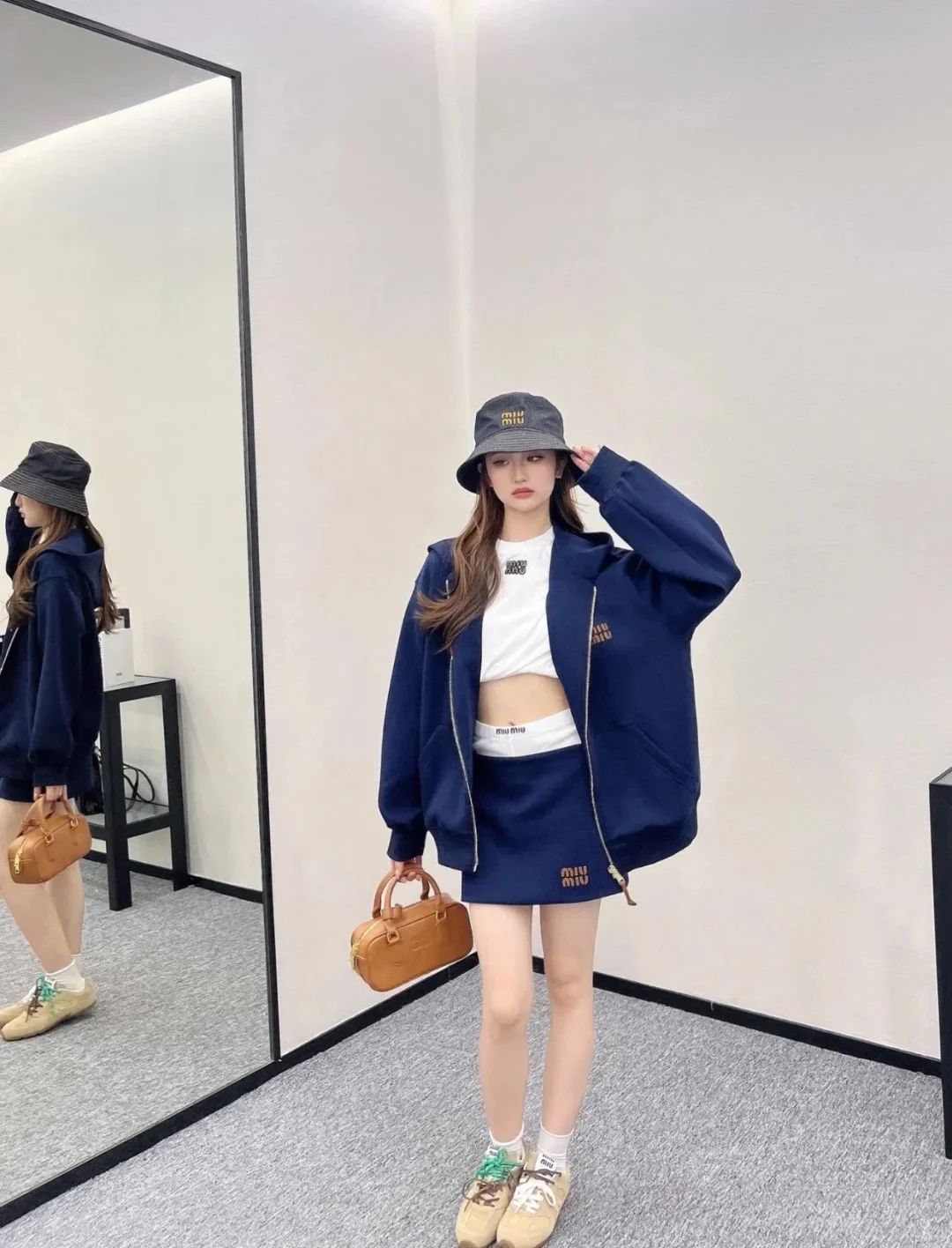 미우미우 저지 후디 재킷