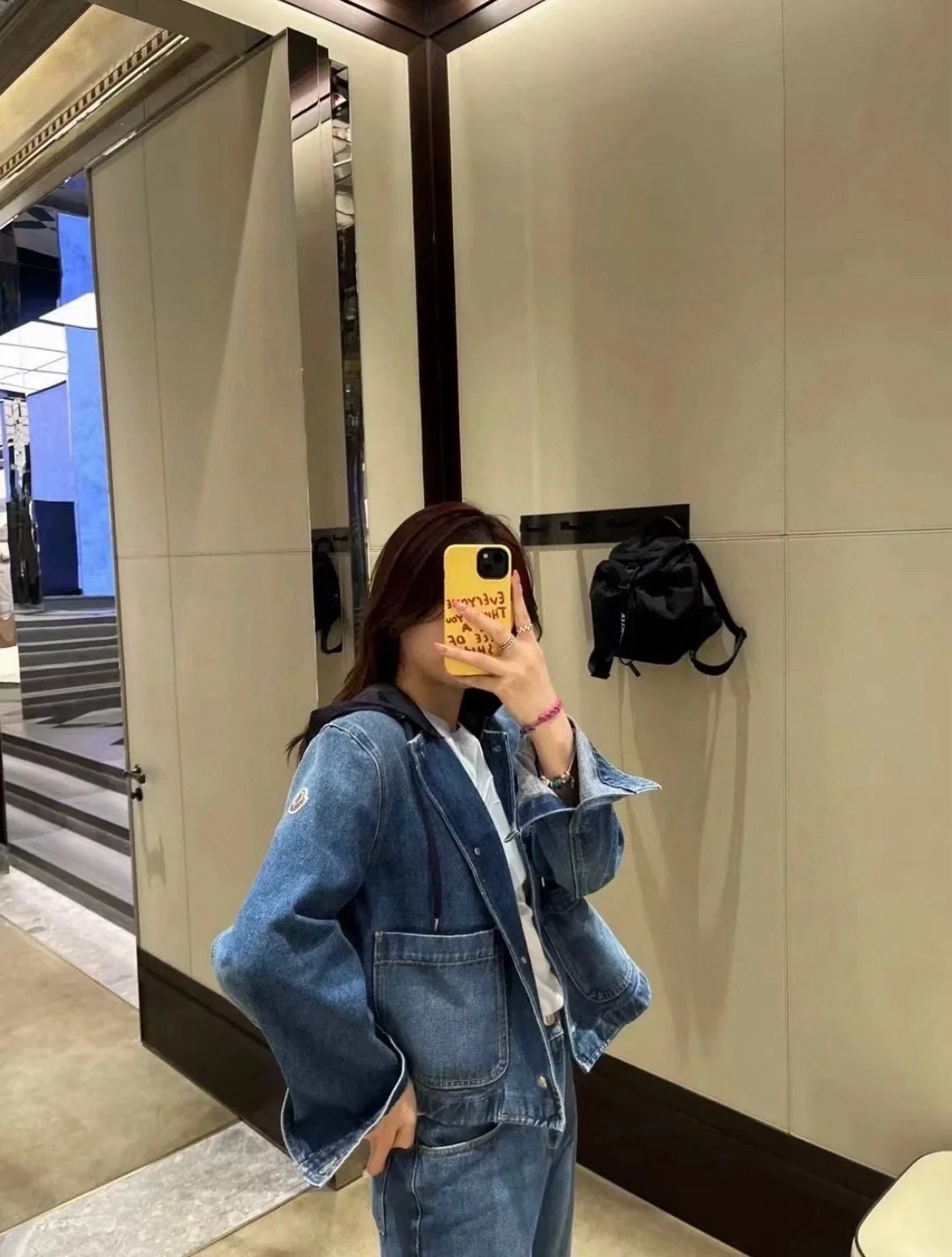 몽클레어 램푸사 데님 재킷