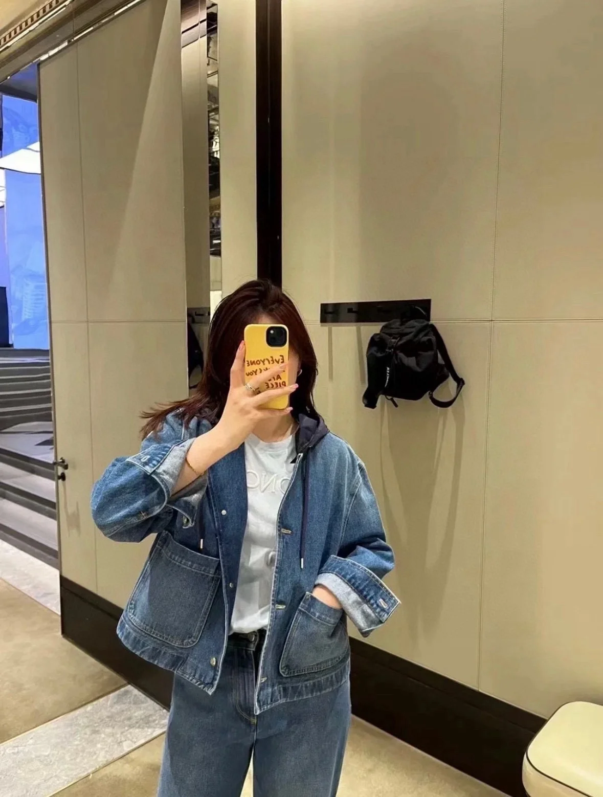 몽클레어 램푸사 데님 재킷