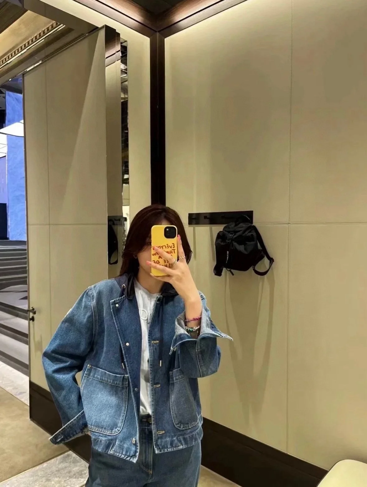 몽클레어 램푸사 데님 재킷