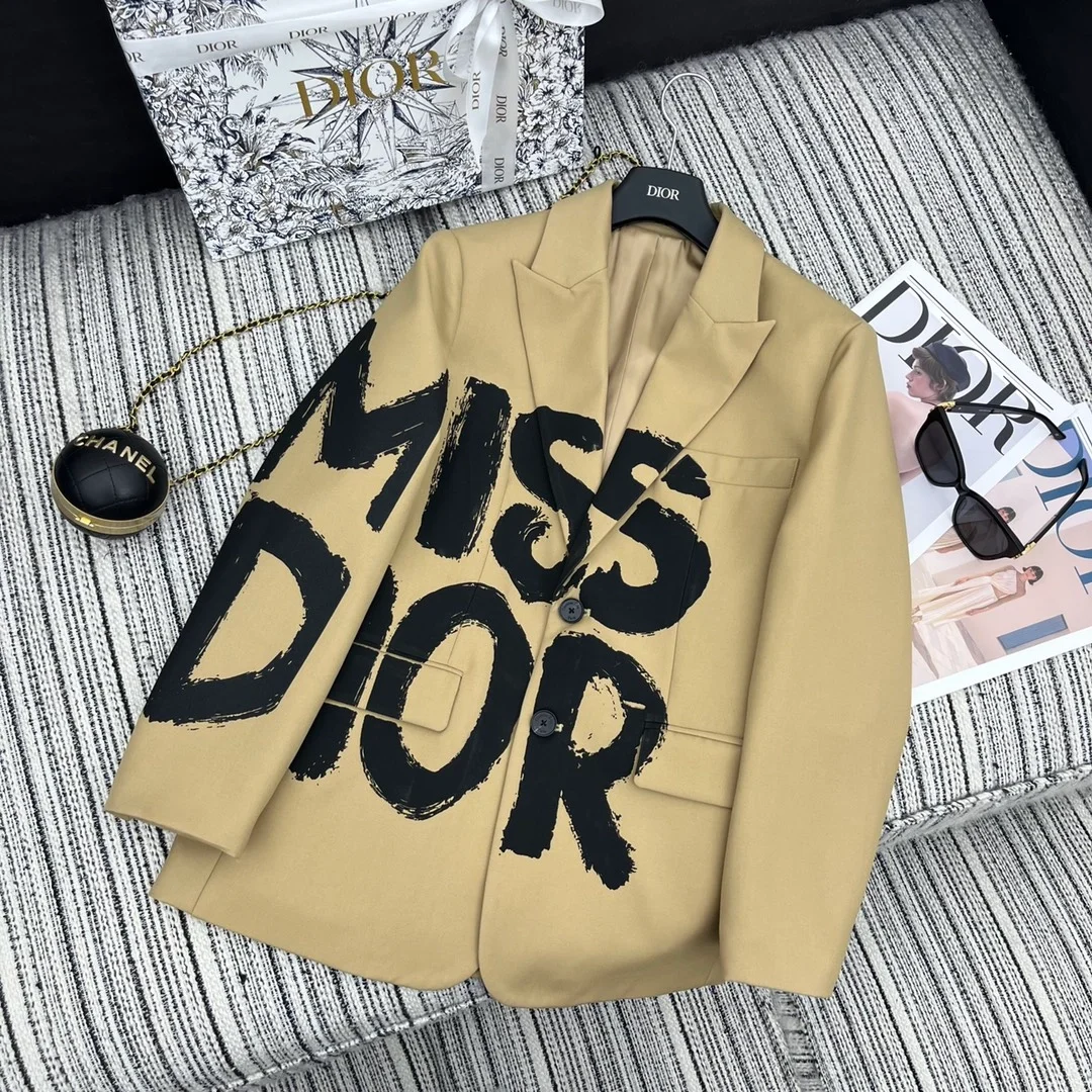 디올 블랙 Miss Dior Graffiti 모티브 블레이저
