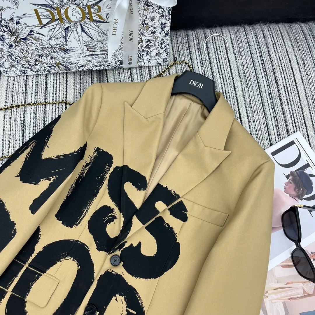 디올 블랙 Miss Dior Graffiti 모티브 블레이저