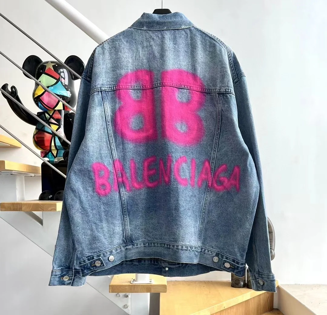 발렌시아가 BB 스프레이드 라지 핏 데님 자켓