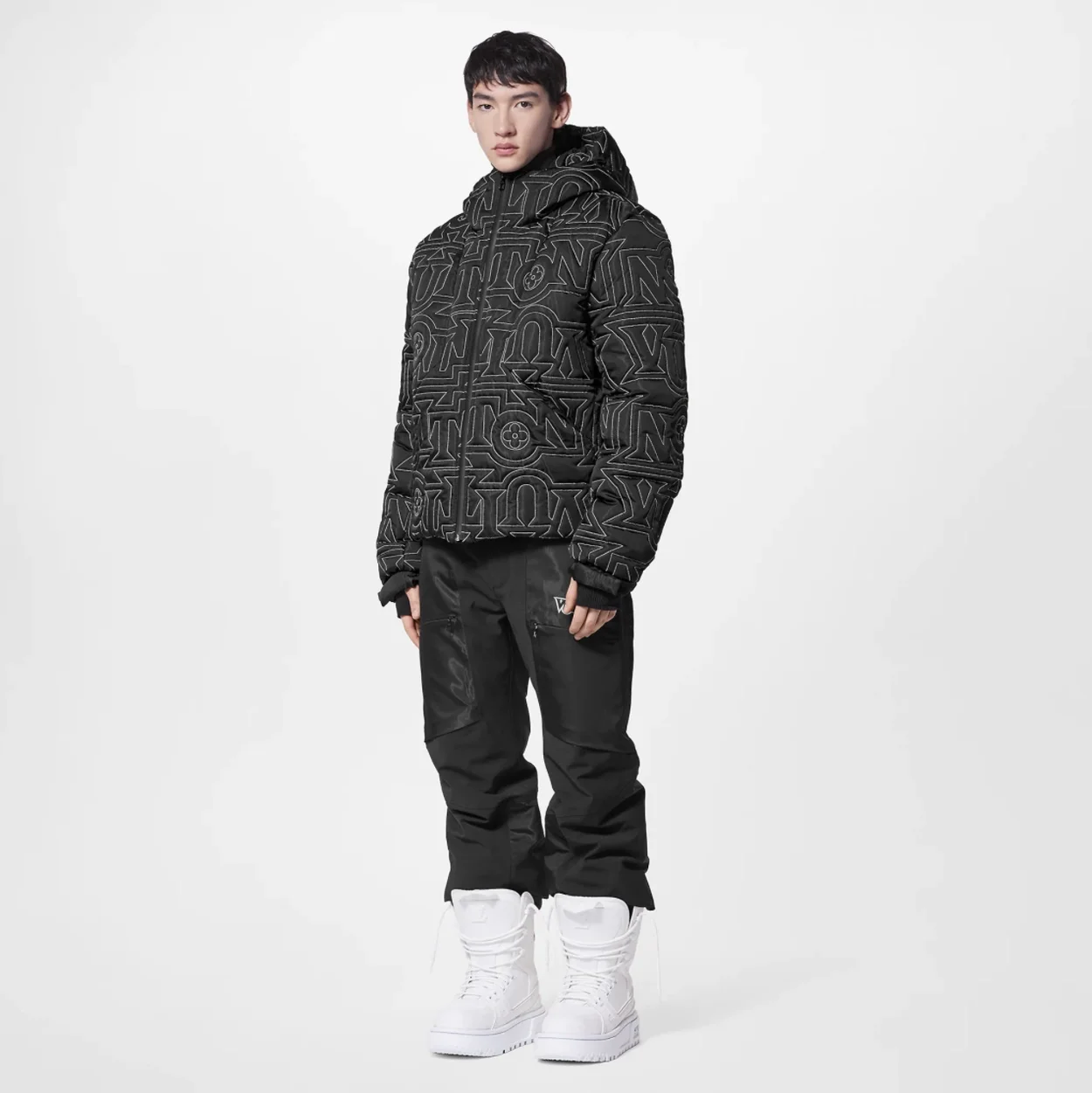 루이비통 울오버 스노우 다운 자켓