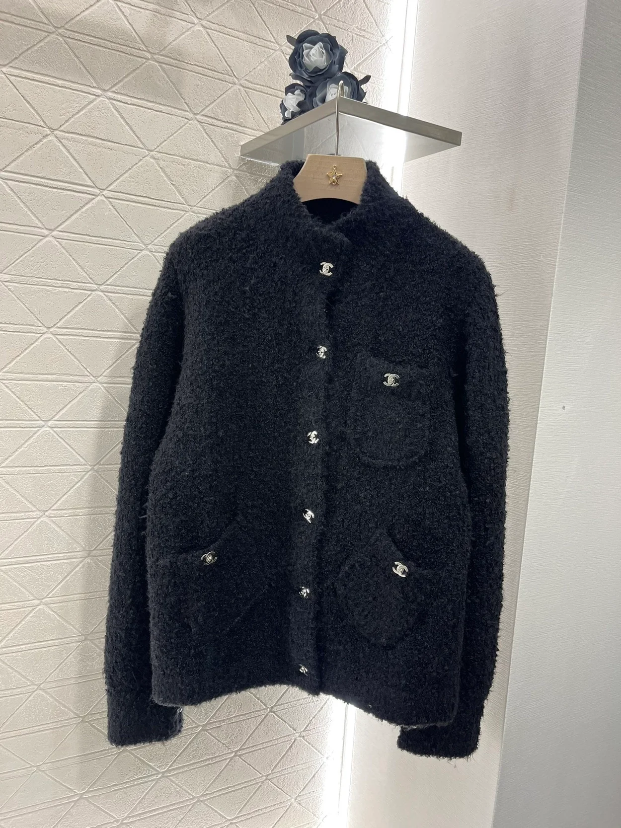샤넬 라펠 포켓 울 니트 가디건 블랙