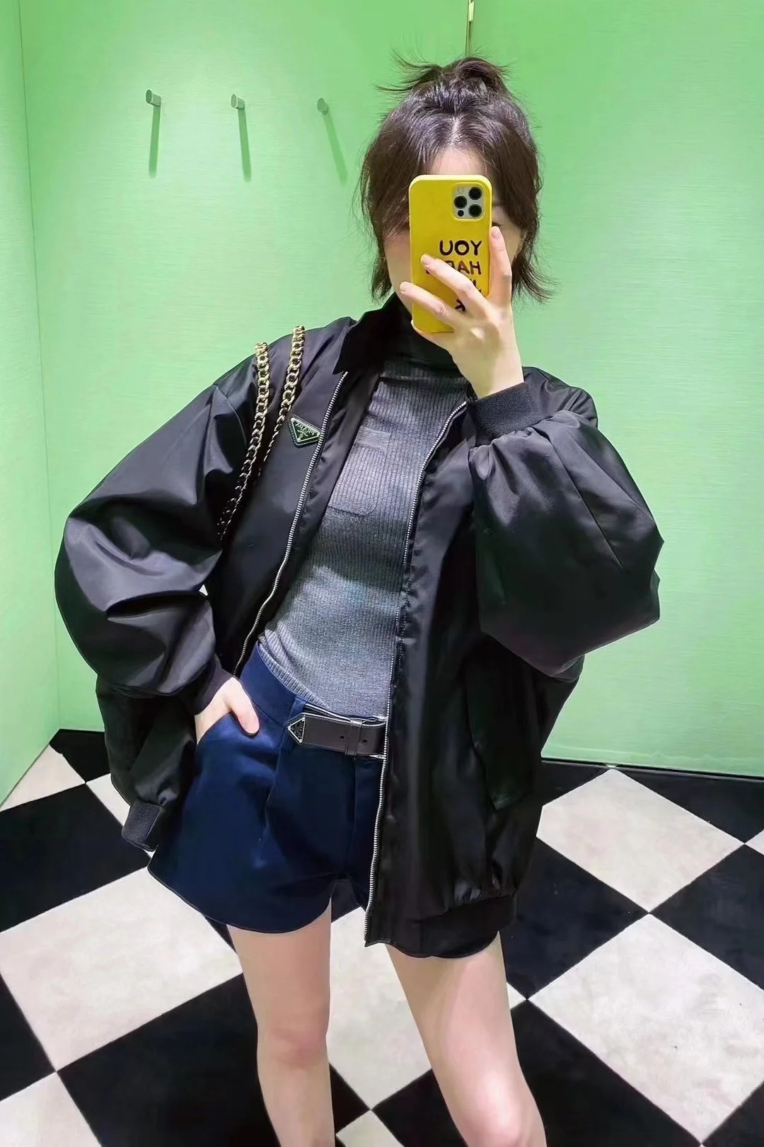 프라다 오버사이즈 하이칼라 리나일론 자켓