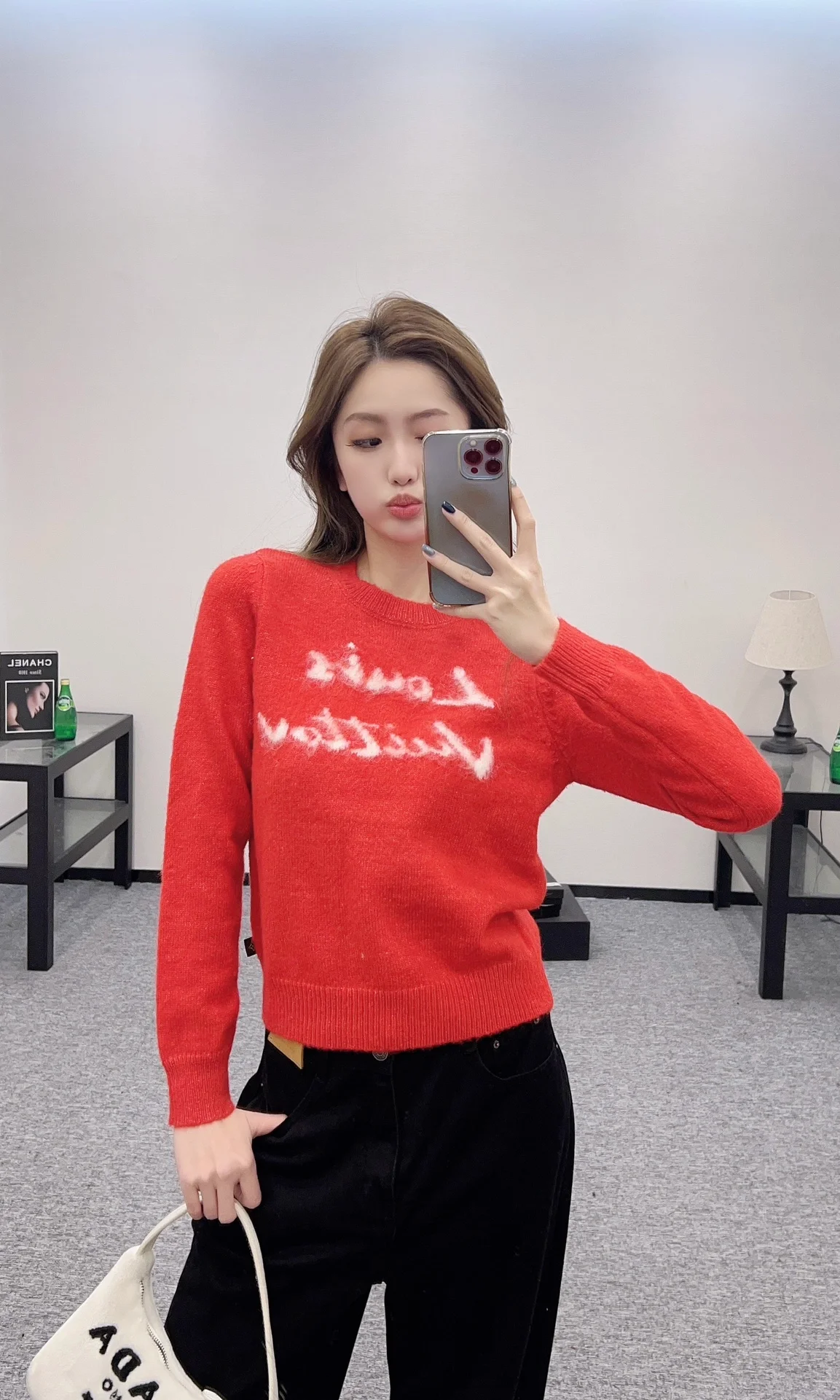 루이비통 브러쉬드 니트 풀오버
