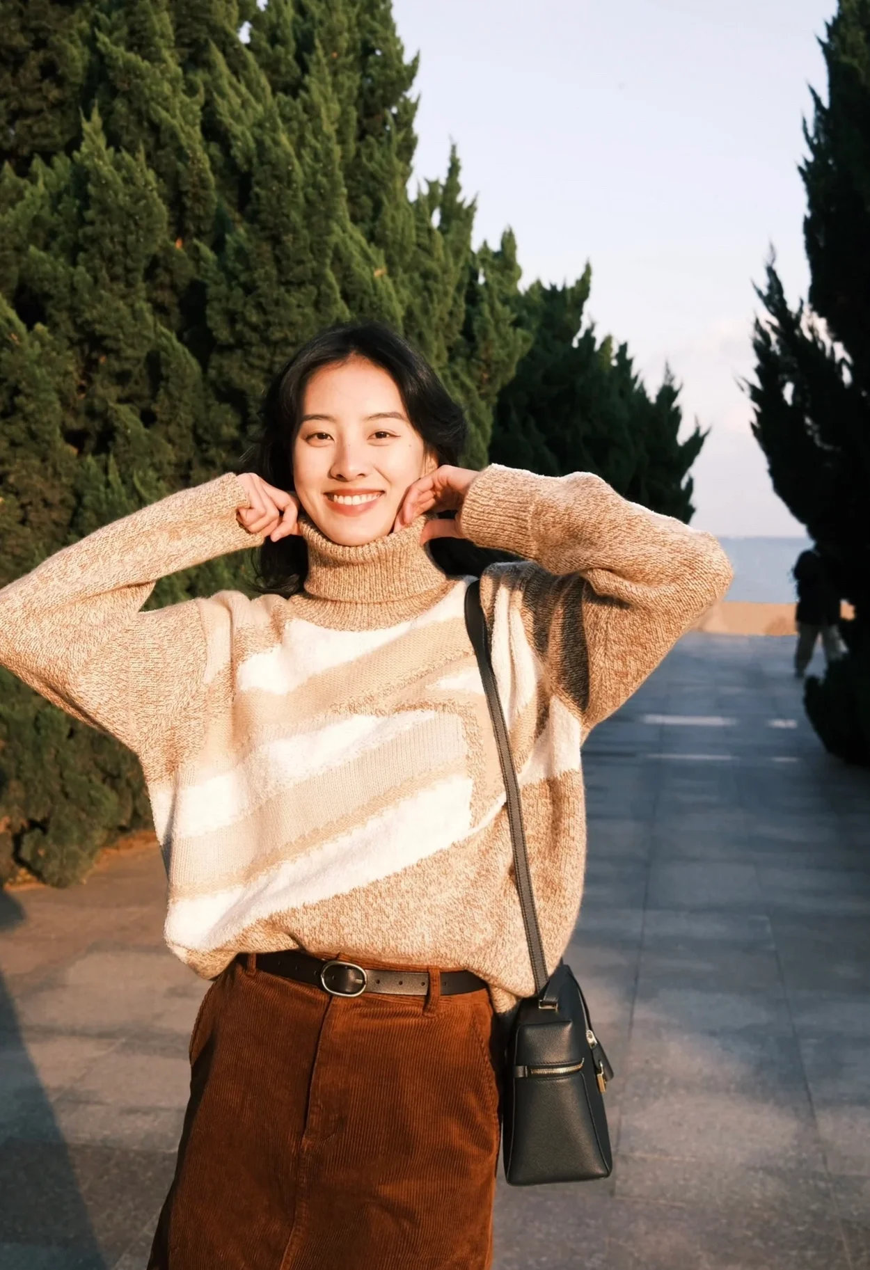 로로피아나 목폴라 스웨터