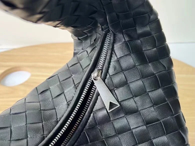 보테가 베네타 틴 조디 블랙