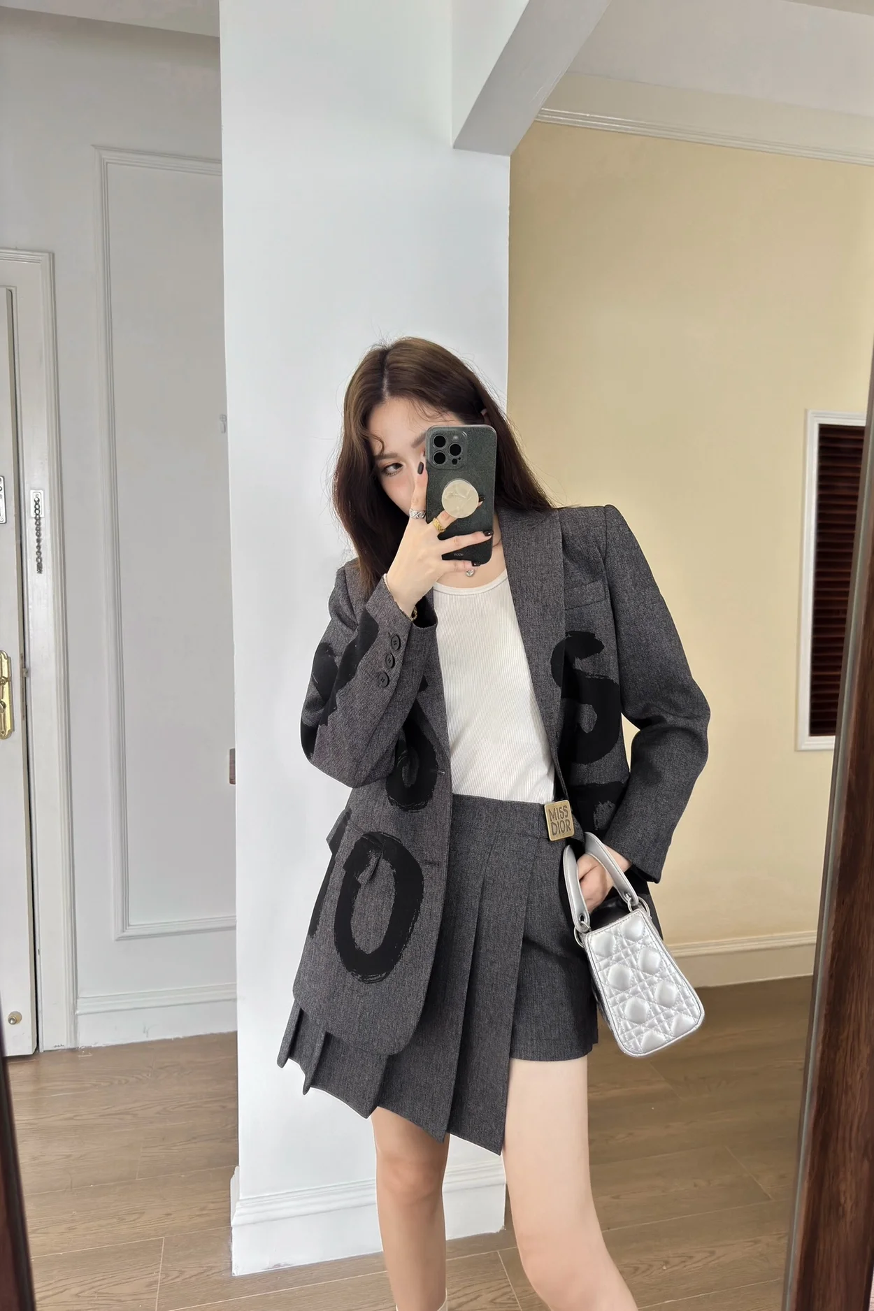 디올 랩 미니스커트 & 일체형 쇼츠