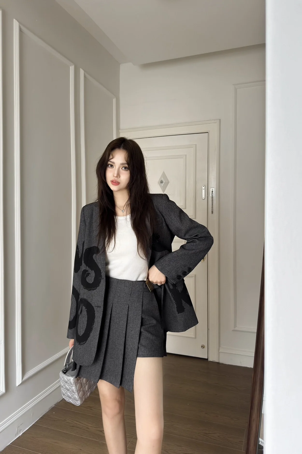 디올 랩 미니스커트 & 일체형 쇼츠