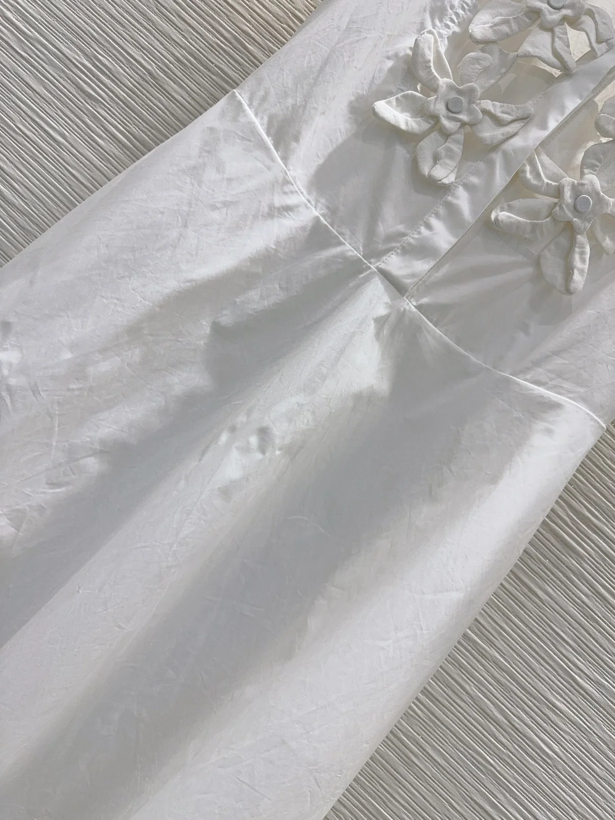 발렌티노 컴팩트 포플린 자수 미디 드레스 화이트