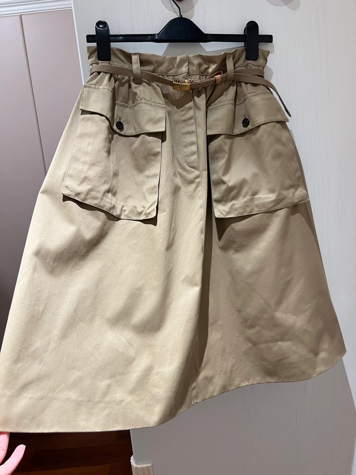 프라다 코튼 새틴 미디 스커트