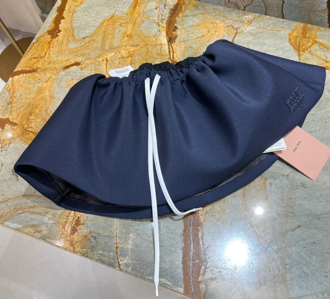 미우미우 모헤어 미니스커트 네이비