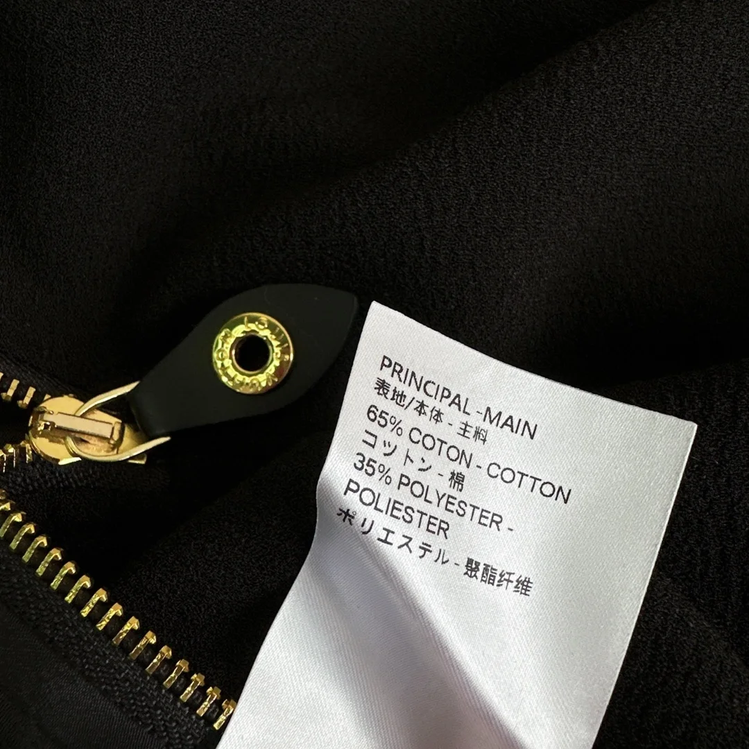 루이비통 스캘럽 디테일 A라인 미니 스커트 1ABRGL