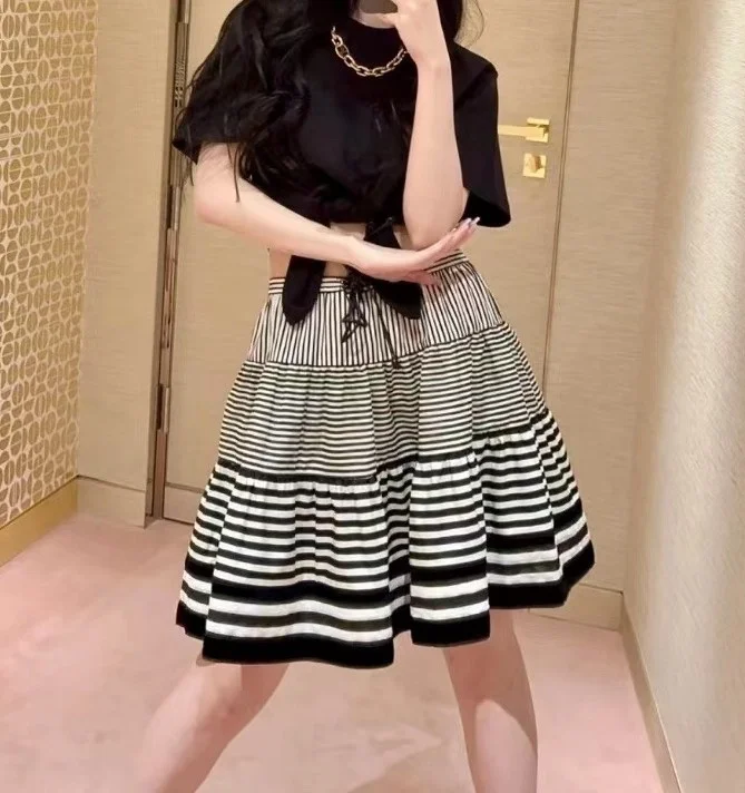 루이비통 믹스 스트라이프 티어드 미니 스커트 1ABCU4