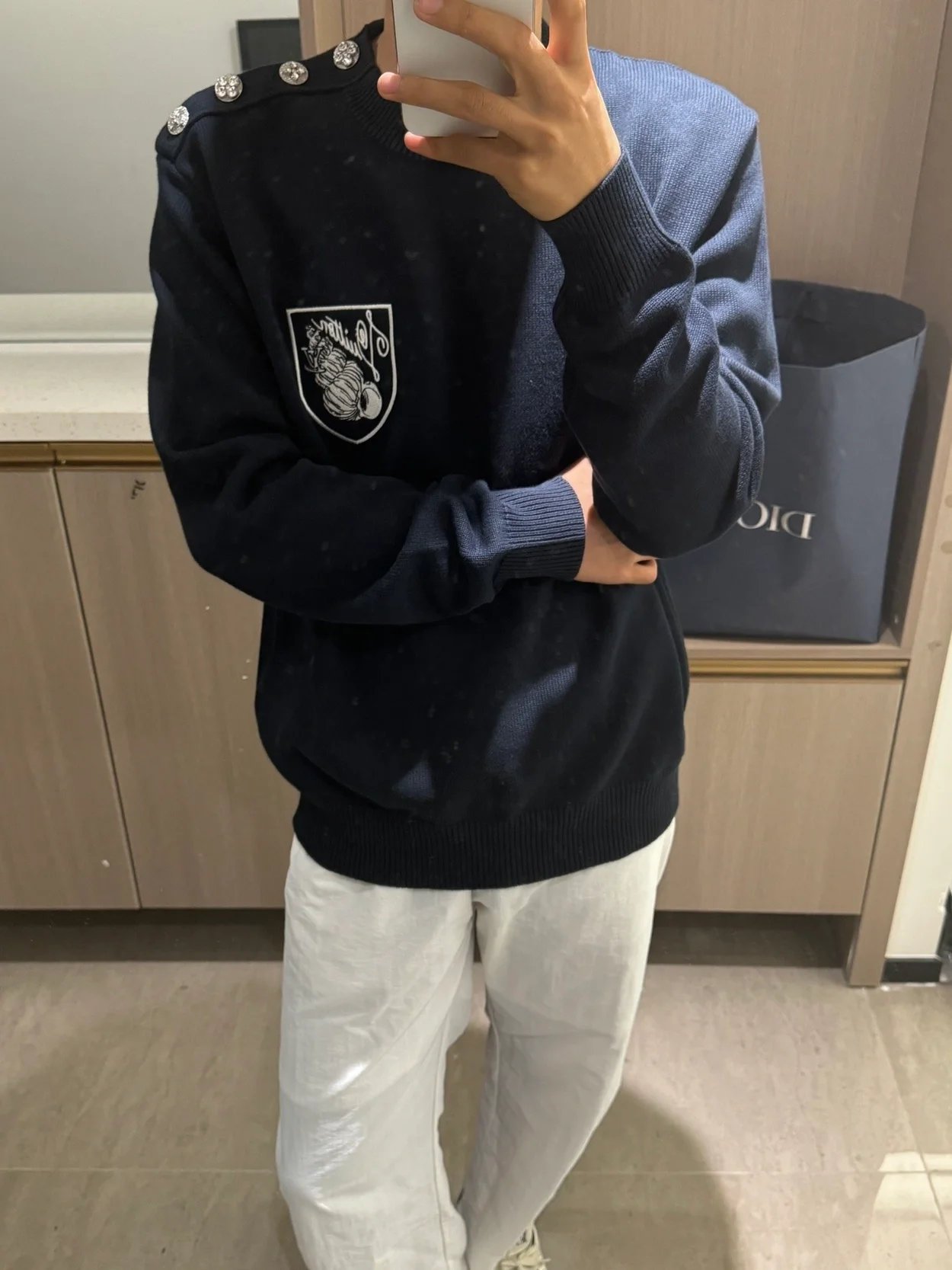 루이비통 엠브로이더드 코튼 블렌드 크루넥 1AFQQ3