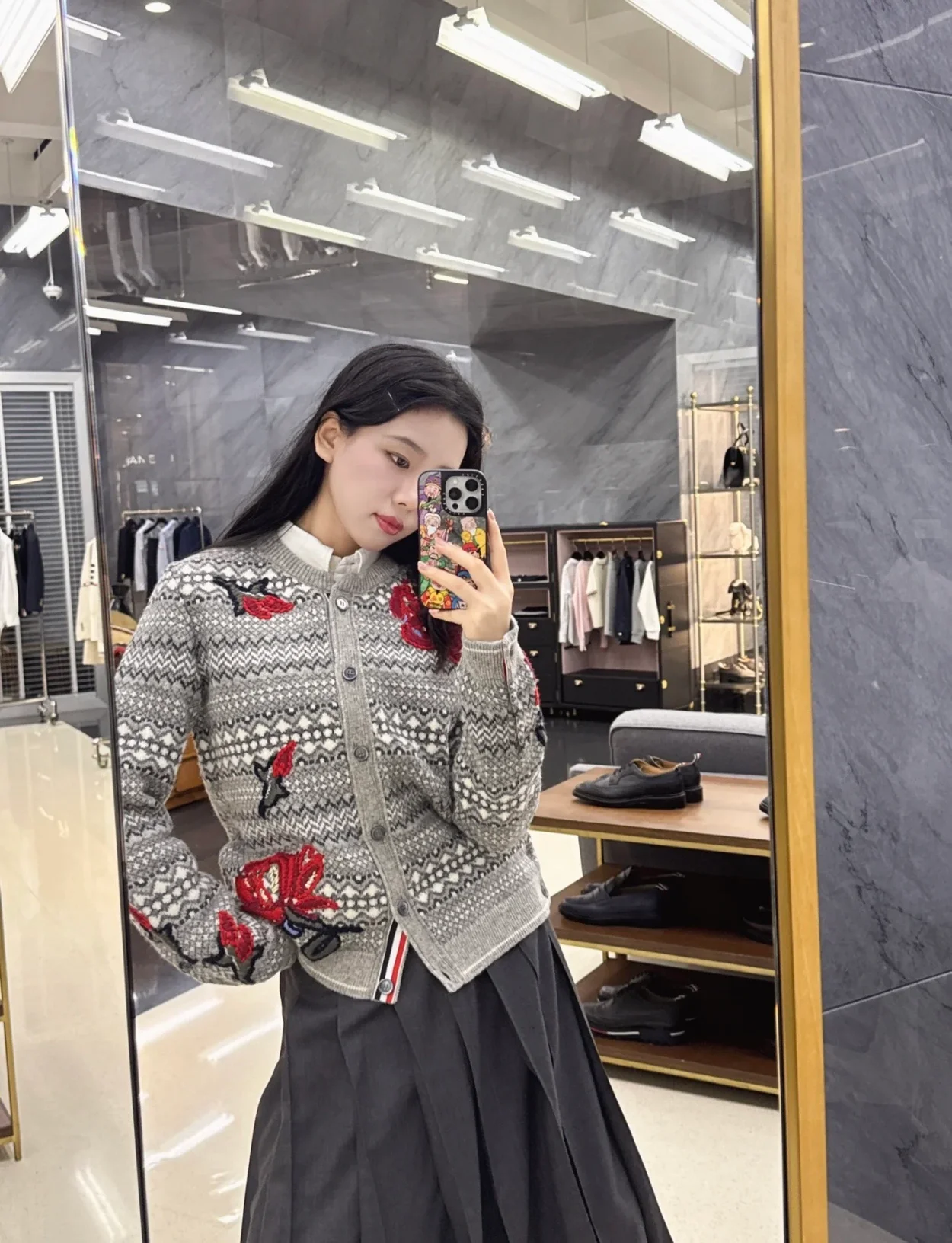 톰브라운 울 로즈 크루넬 가디건