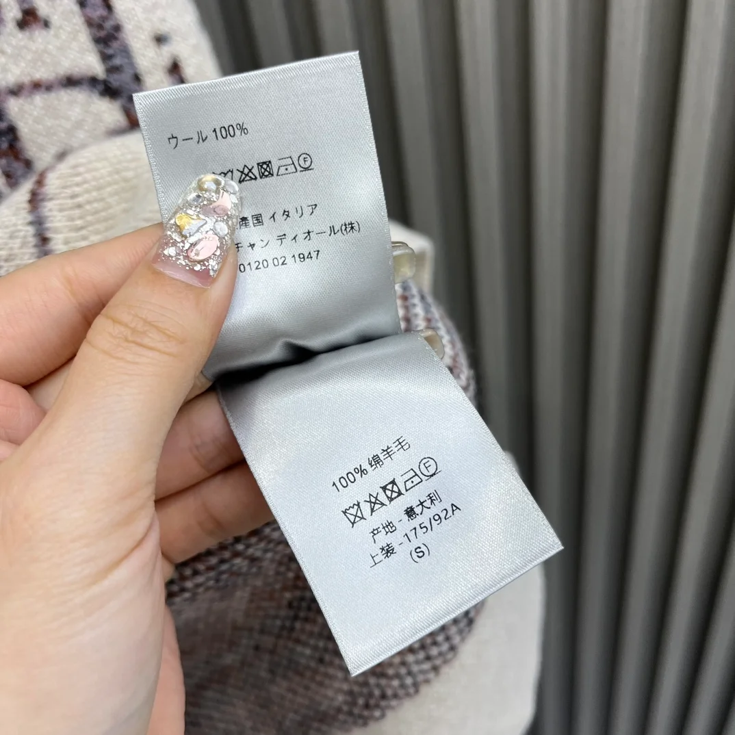 디올 오블리크 슬리브스 스웨터