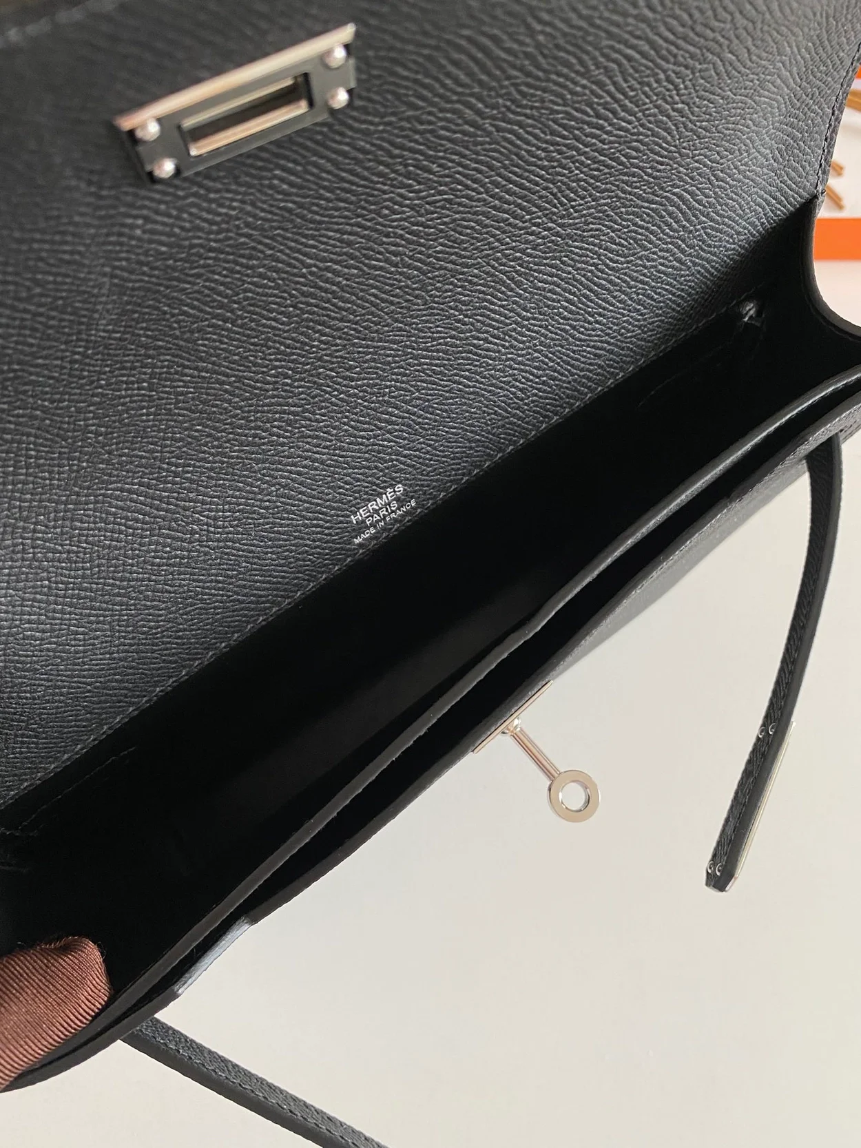 에르메스 블랙 앱송 은장 켈리 데페슈 25 클러치