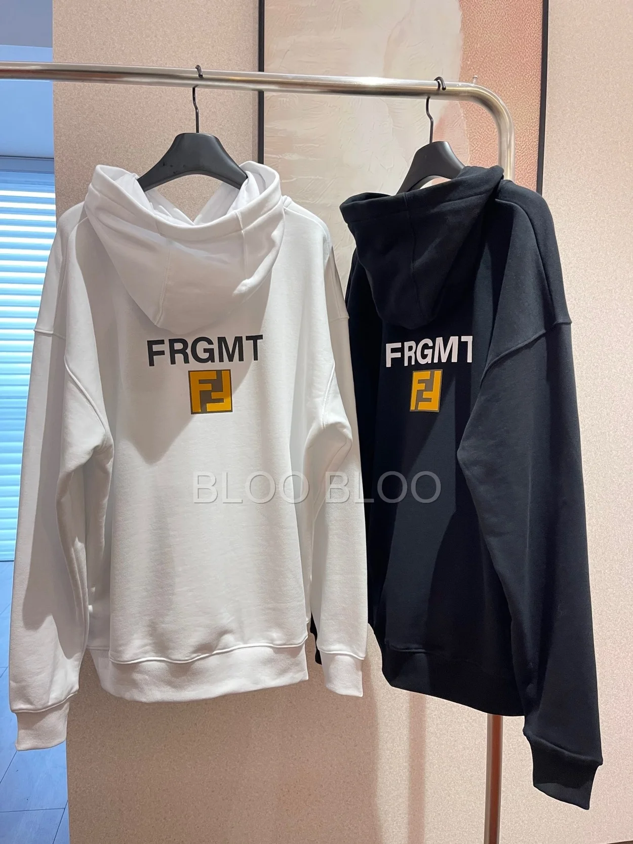 펜디 x 프라그먼트 x 포켓몬 스웨트셔츠 화이트