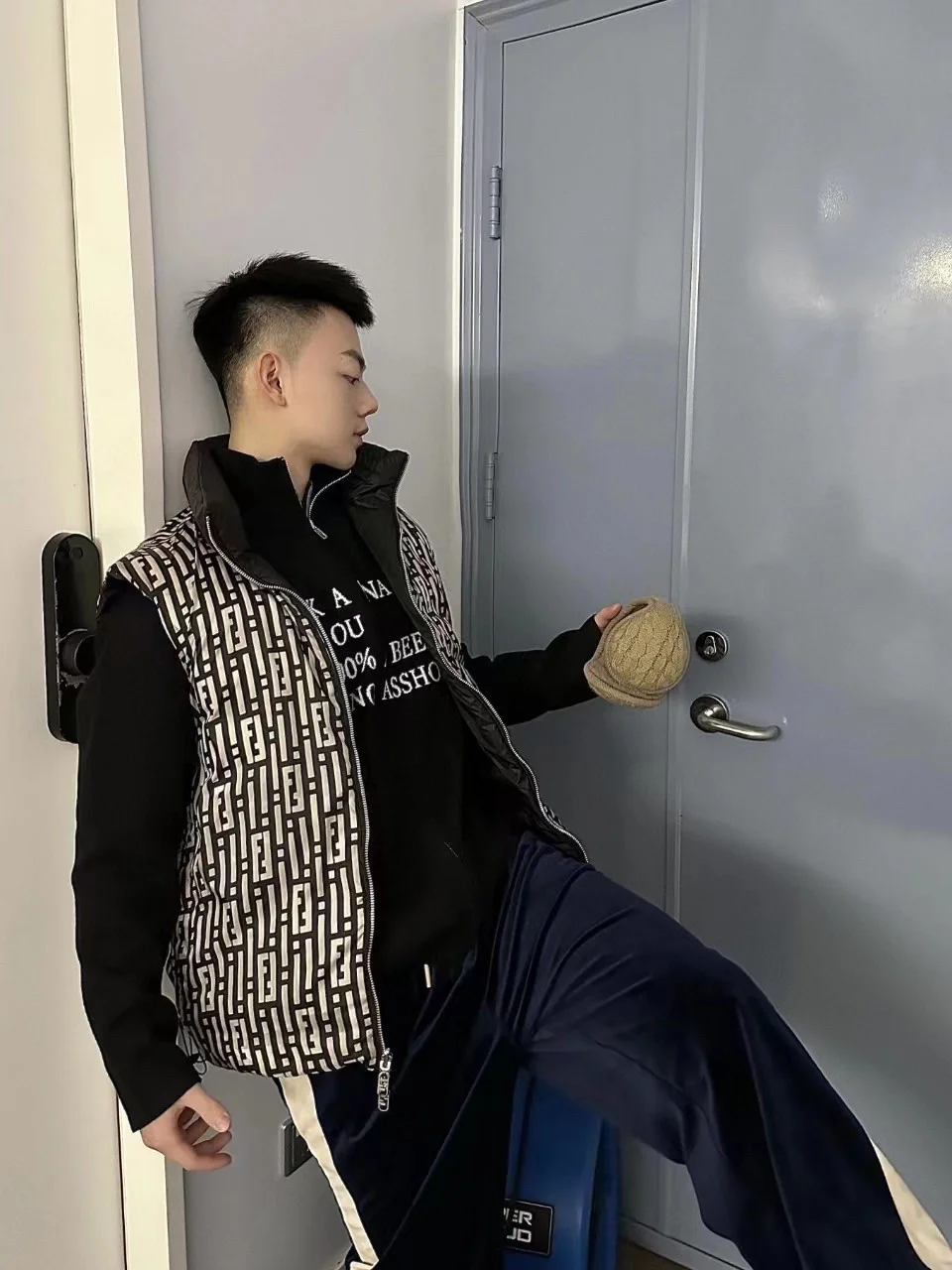 펜디 FF 스트라이프 리버시블 패딩 조끼