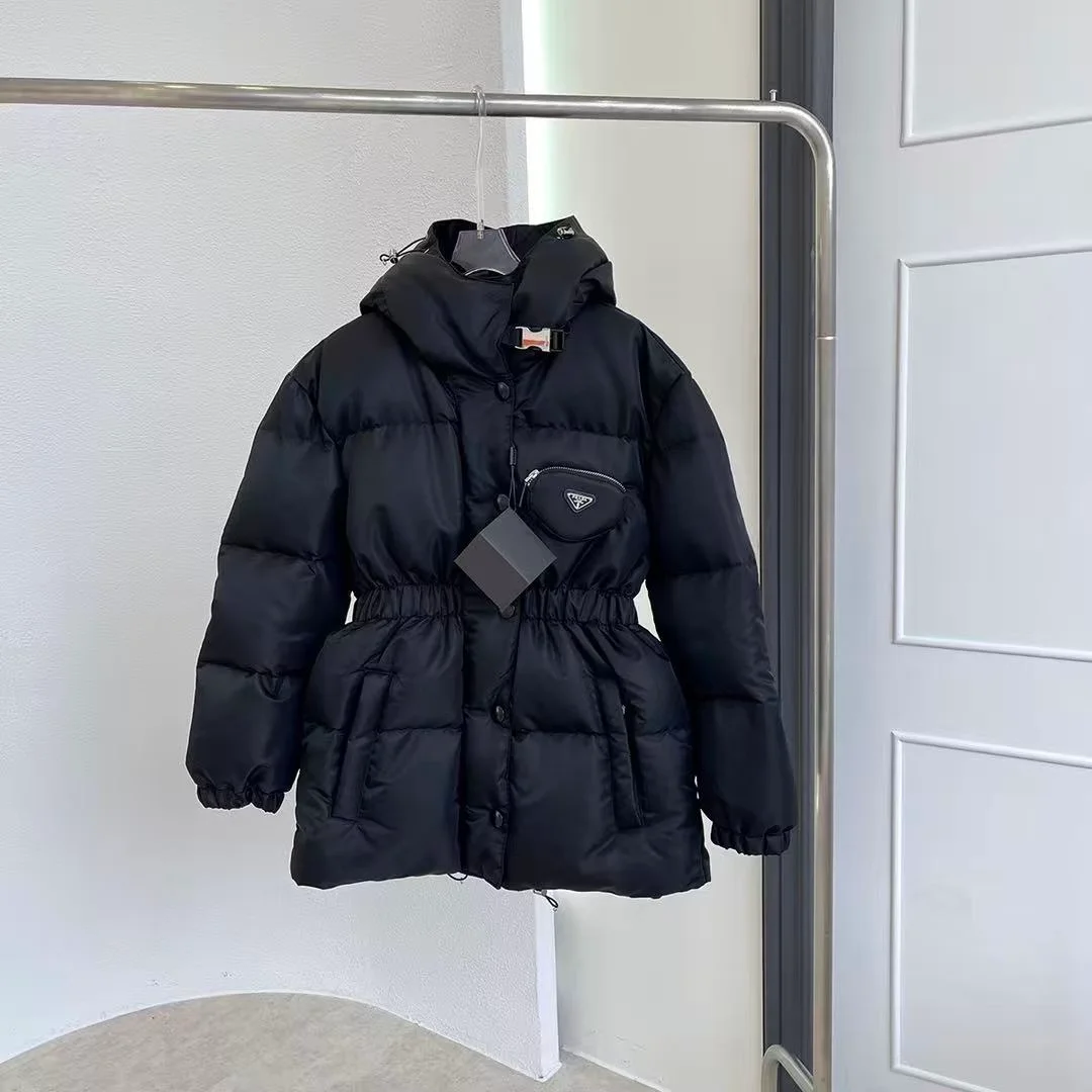 프라다 25FW 리나일론 다운 재킷 블랙(최신상)