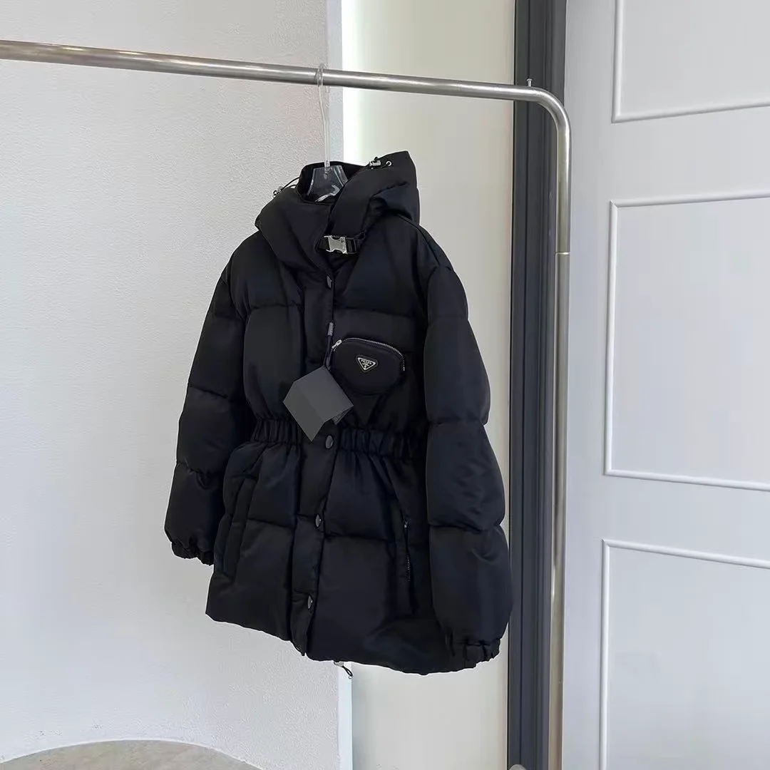 프라다 25FW 리나일론 다운 재킷 블랙(최신상)