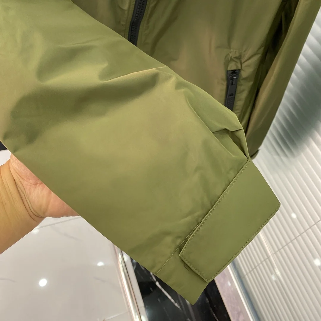 버버리 팩어웨이 후드 자켓 올리브