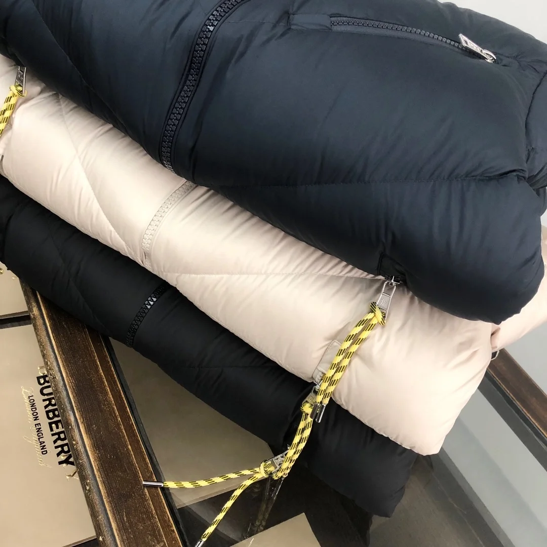 몽클레어 카트마이 쇼트 다운 재킷