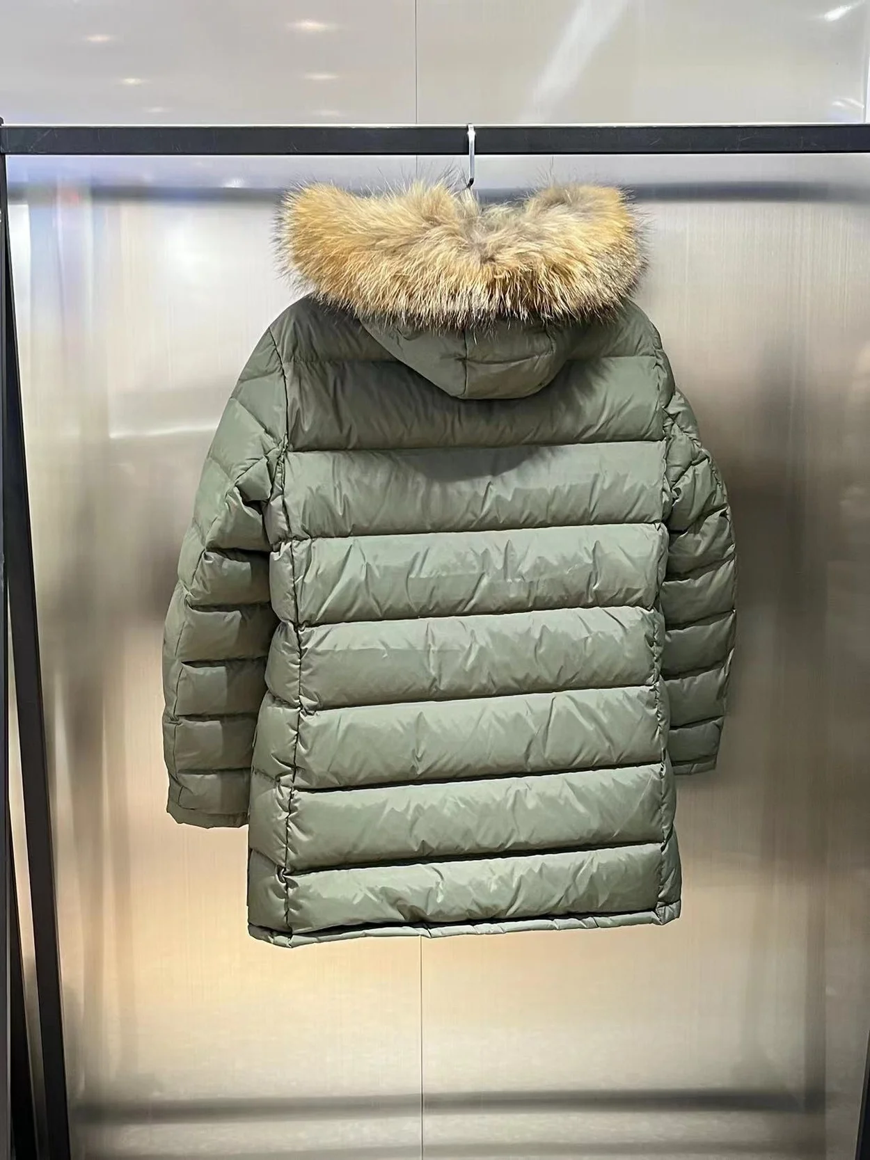 몽클레어 클루니 구스다운 패딩 자켓 카키