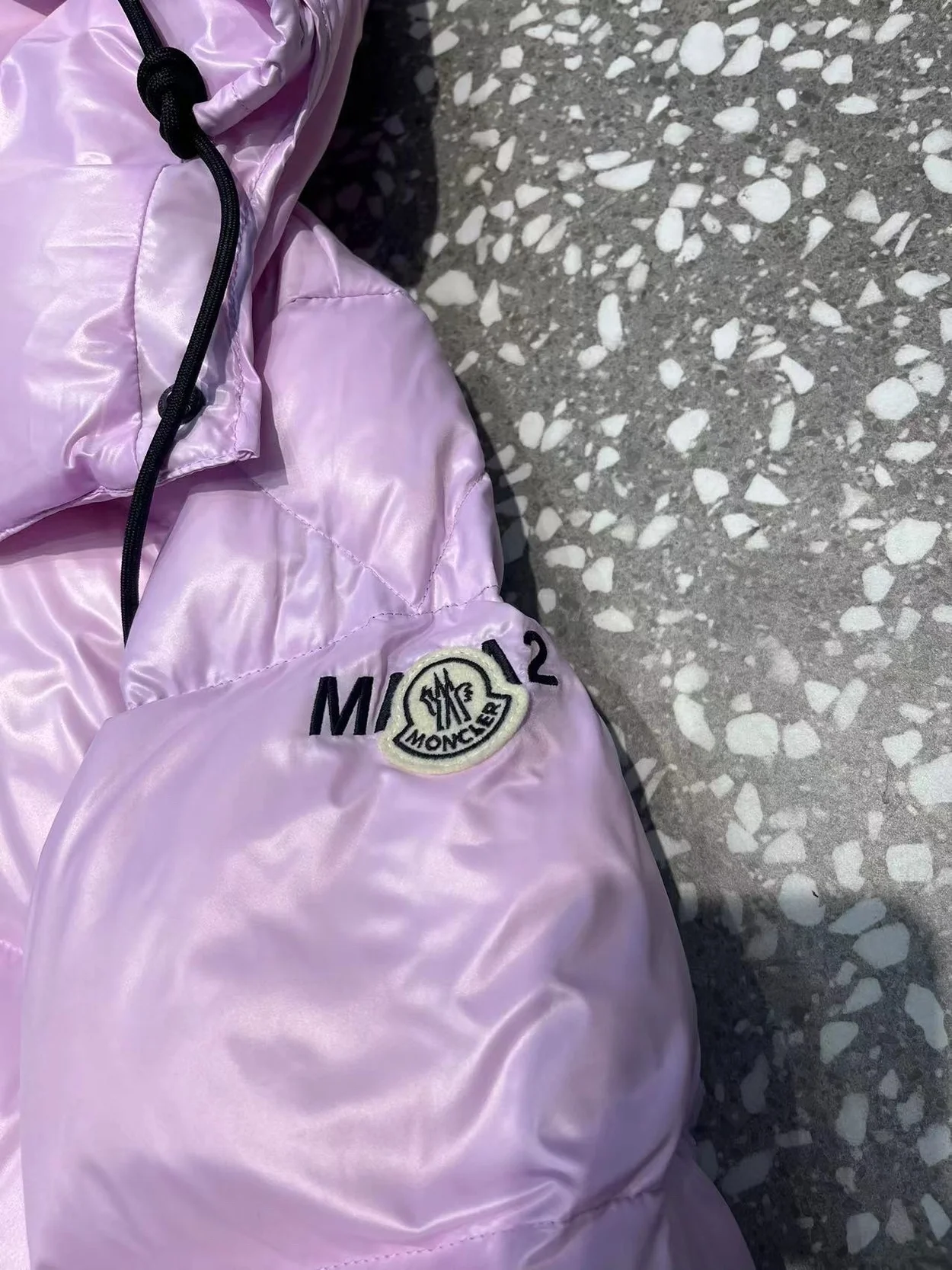 몽클레어 프레그먼트 쇼트 다운 재킷 퍼플