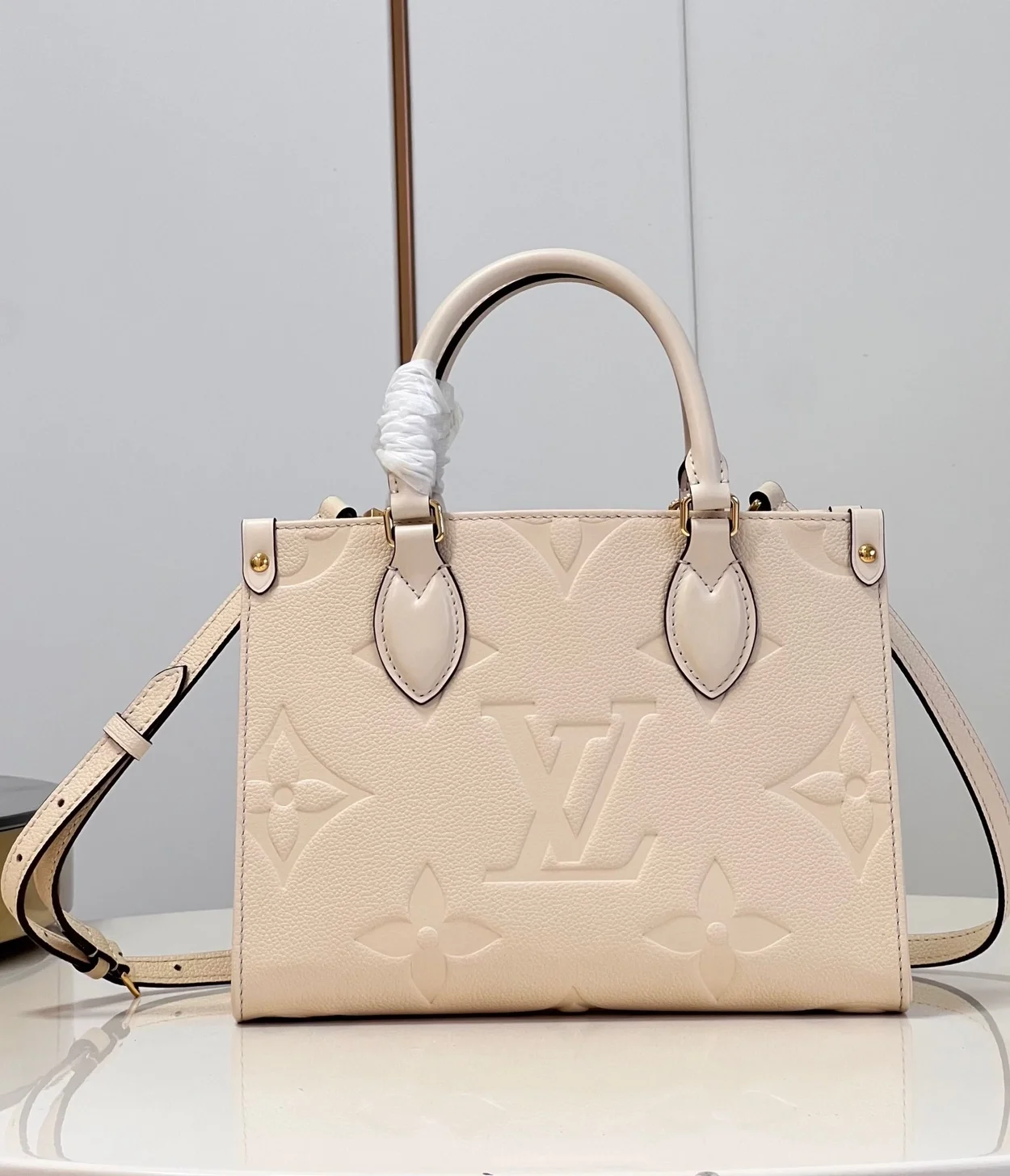 루이비통 모노그램 앙프렝뜨 온더고 PM M46569