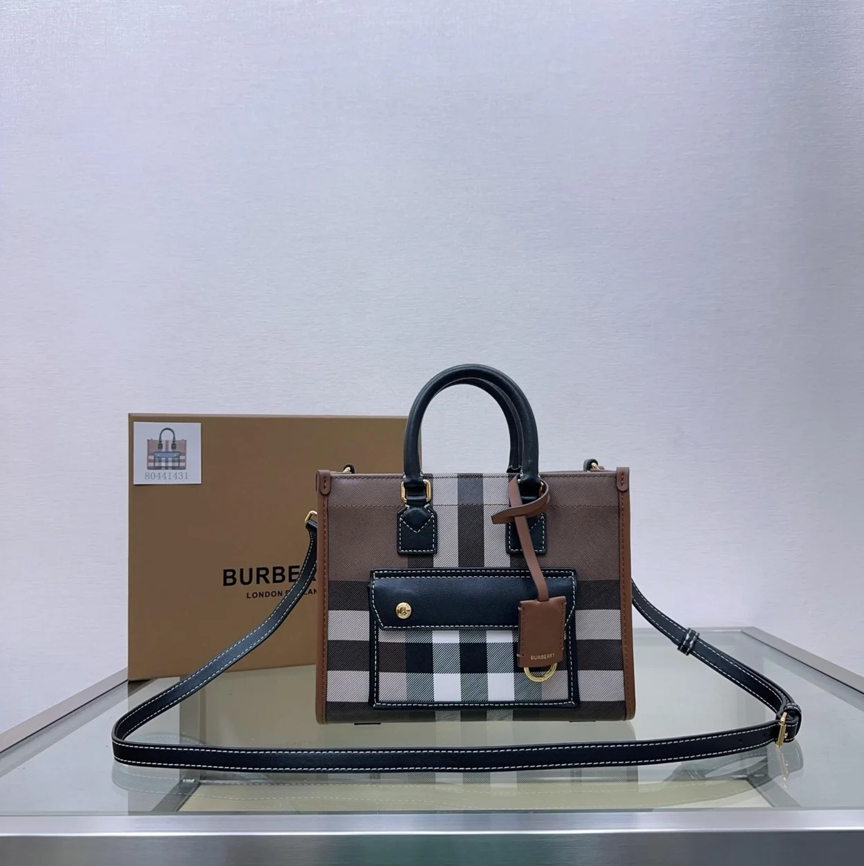 버버리 프레야 체크 미니 토트백