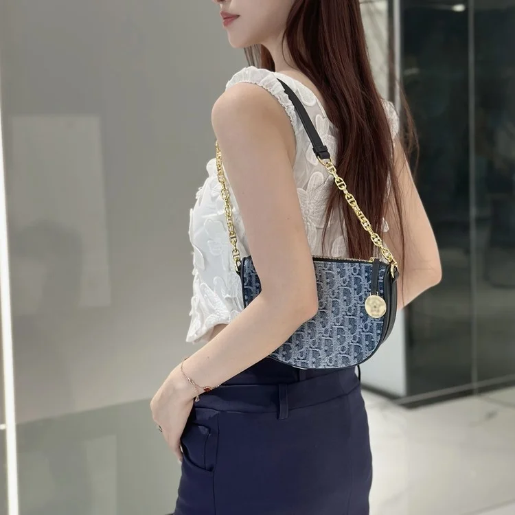 디올 24SS 스타 칼리스토 백