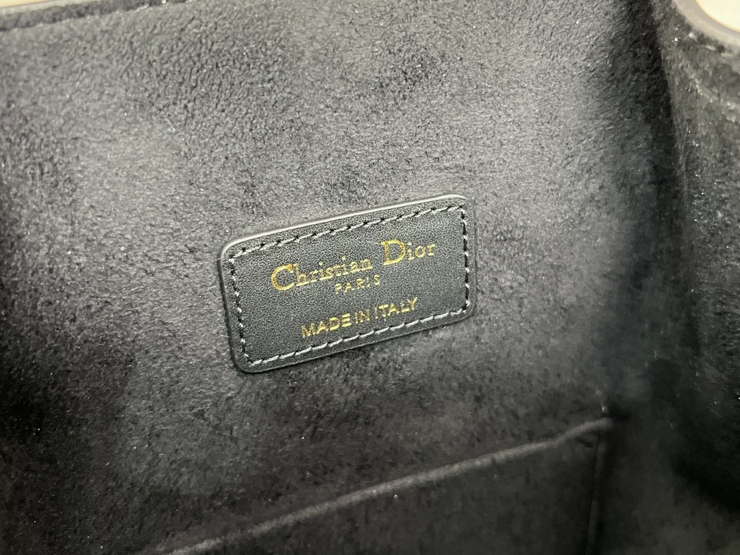 디올 C'EST 미디움 백 블랙