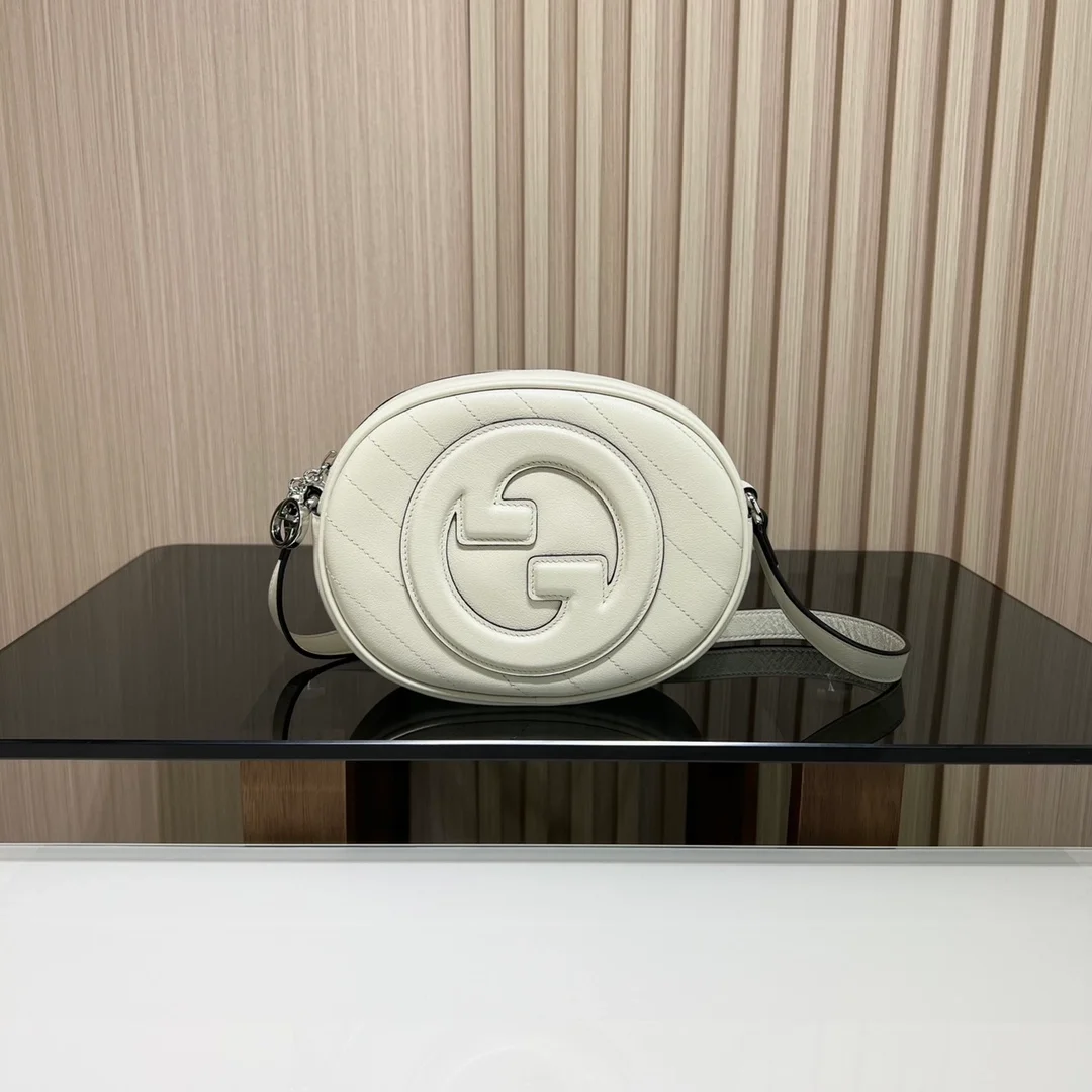 구찌 블론디 화이트레더 미니 숄더백
