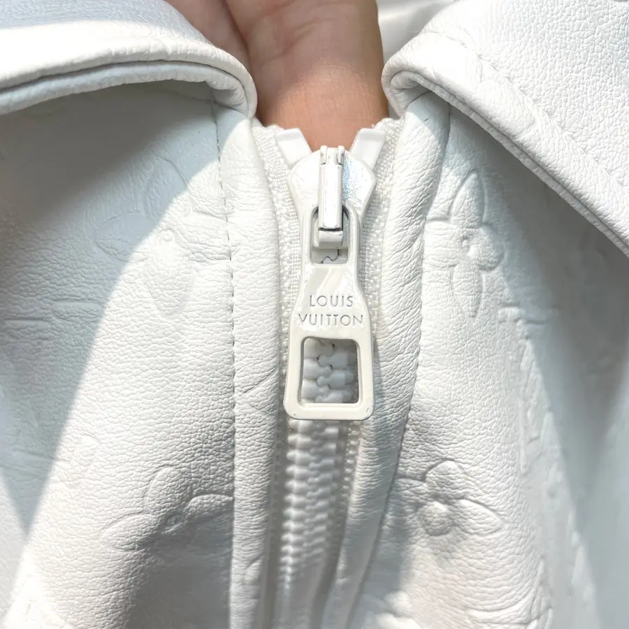 루이비통 디보시드 모노그램 믹스 레더 블루종 1AAV1O