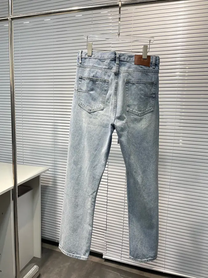 디올 레귤러 라이트 블루 데님 진