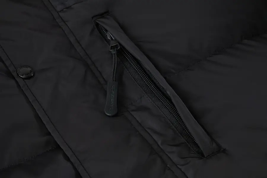버버리 리버시블 리사이클 폴리에스테르 자켓