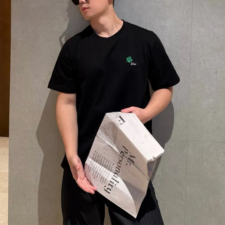 남녀공용 디올 네잎클로버 자수 티셔츠