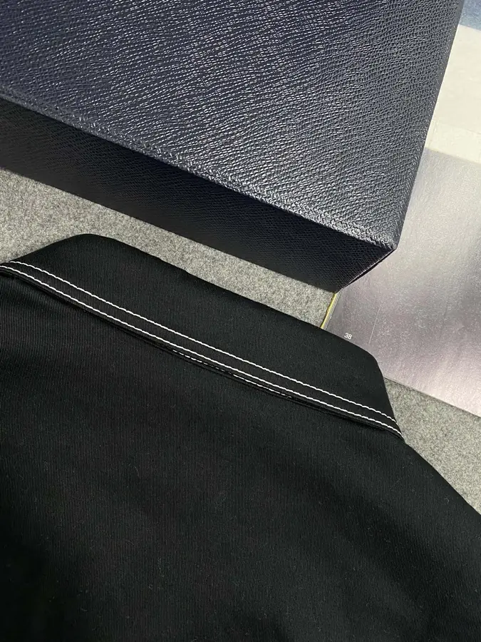 프라다 콘트라스트 데님 셔츠