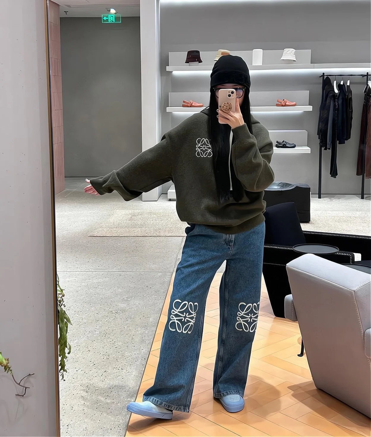 로에베 후드 울 스웨터