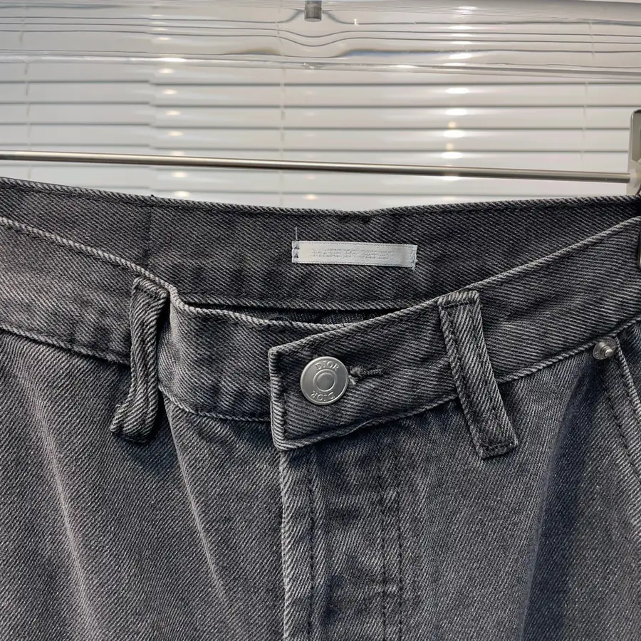 디올 블랙 카펙터 데님 진