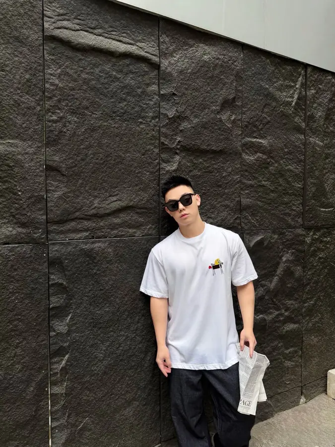 남녀공용 디올 그레이 홀스 자수 티셔츠 (2color)