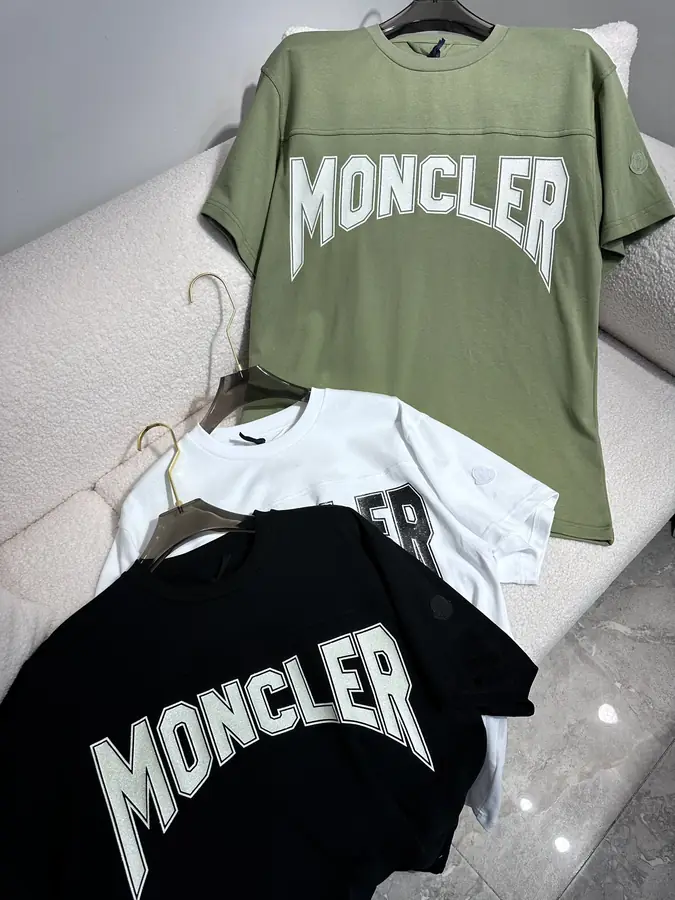 몽클레어 컬리지 반팔 티셔츠 블랙