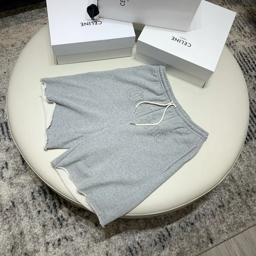 셀린느 고딕 로고 루즈 쇼츠 그레이