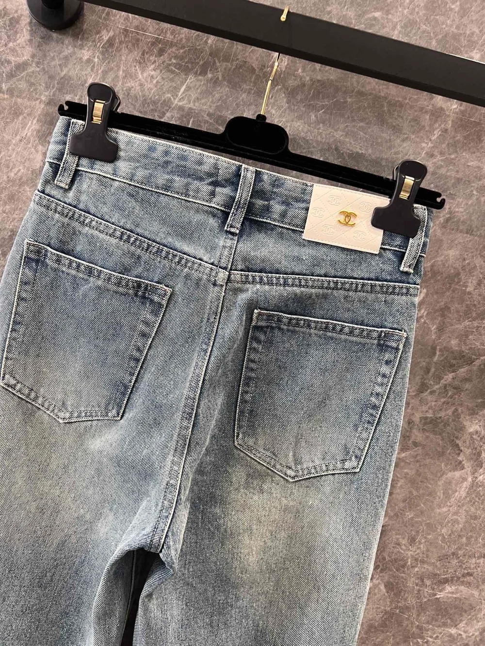 샤넬 로고 포인트 데님 진